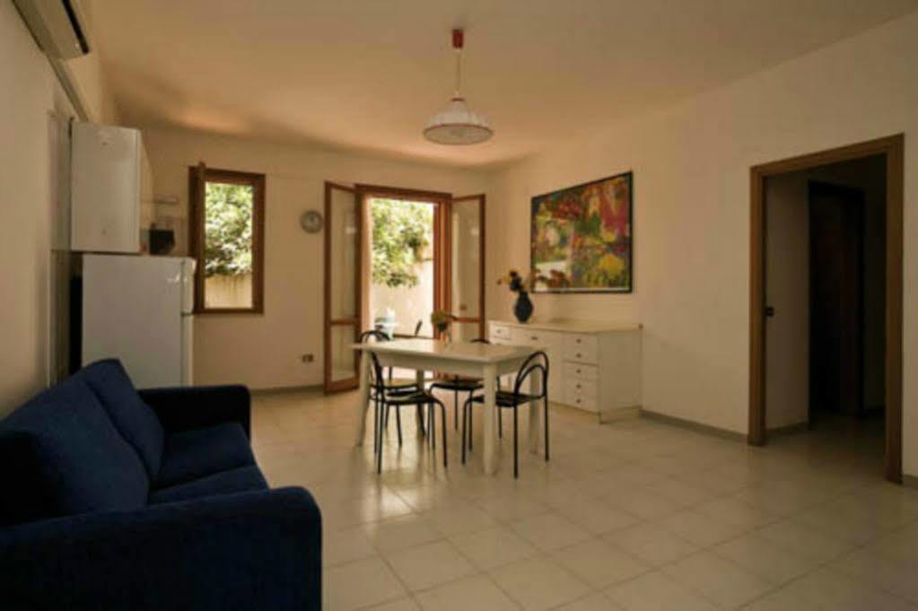 Residence Marinella Сан-Вито-Ло-Капо Экстерьер фото